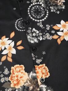 Manfinity Swimmode 男士印花短袖衬衫和纯色短裤套装 - 彩色 - 查看 5