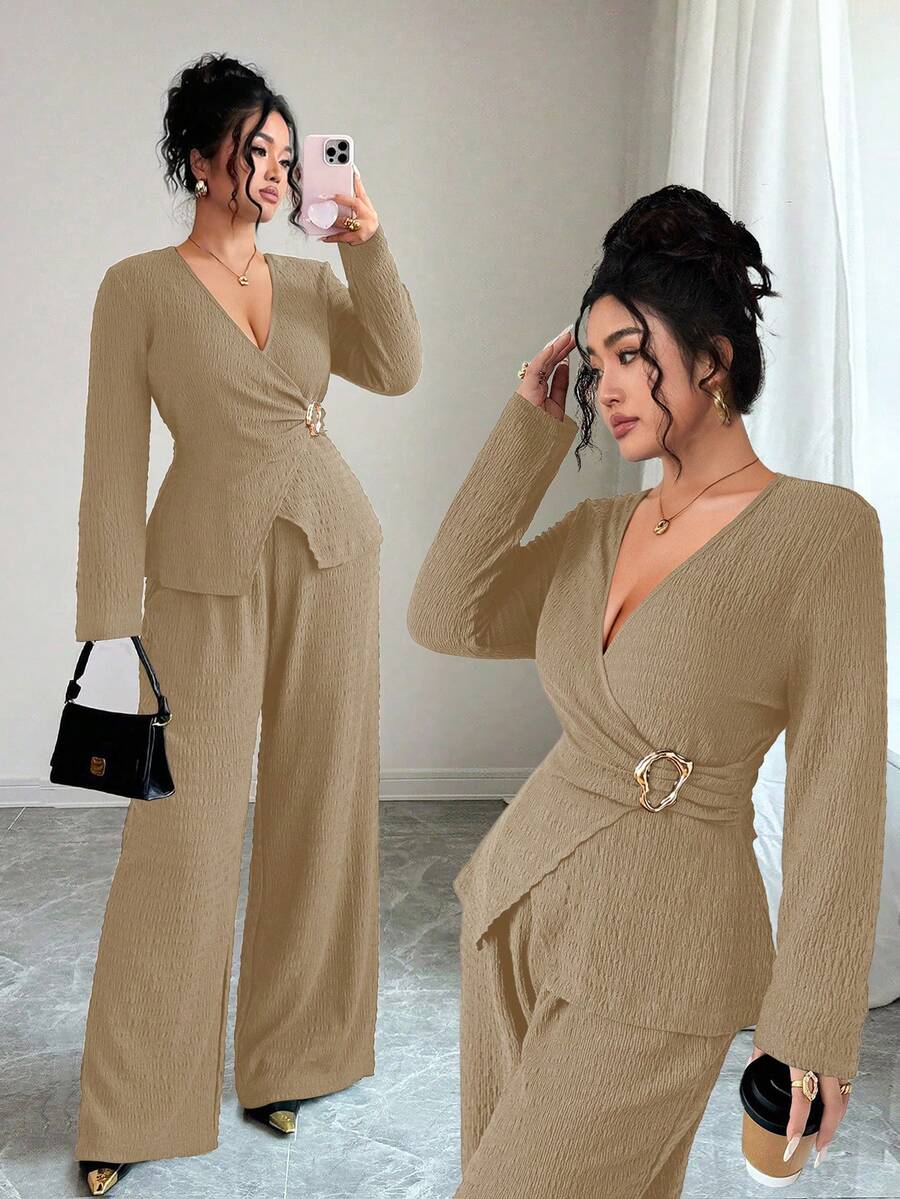 Elenzga Conjunto de duas peças plus size feminino estilo francês casual elegante em chiffon texturizado com mangas compridas, ideal para outono/inverno. - Caqui - Ver 1