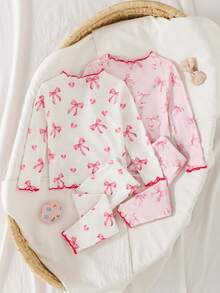 SHEIN 超萌芭蕾舞风格粉色蝴蝶结爱心印花，粉色蝴蝶结丝带印花，舒适透气，四件套女童家居服，长袖长裤，适合夏季、秋季、冬季穿着，街头风、休闲校园运动风、户外野餐、街拍、居家、校园等场合。 - 粉色 - 查看 5