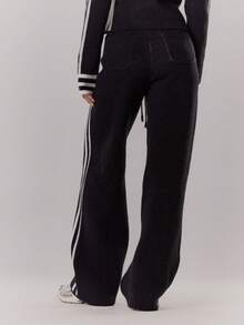 MUSERA 阔腿侧条纹针织慢跑裤，适合冬季夜间外出、街头风、可爱返校季、性感无痕晚宴派对以及优雅春季穿着。 - 黑色 - 查看 2