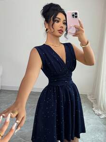 Elenzga 新款V领金属质感前褶裥腰部无袖A字连衣裙，休闲百搭，适合度假、日常穿着，年轻优雅，短款设计，秋冬季款。 - 寶藍色 - 查看 4