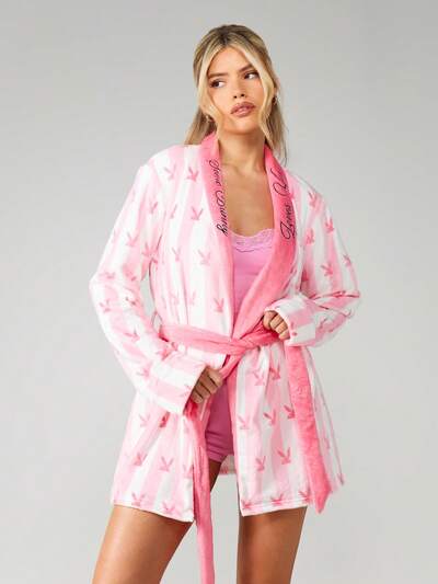 Missguided x Playboy Accappatoio soffice con stampa coniglietto e cintura