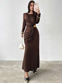 Firerie Women's Solid Brown Overlapping V-Neck Batwing Sleeve Pleated Elegant Dress - بني مخاوي - مشاهدة 7