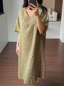 DAZY Pineapple & Geometric Floral Pattern V-Neck Loose Women Nightgown - Green - View 5