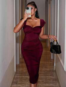 SHEIN Cottnline Women's Solid Color Sweetheart Neck Ruched Fitted Elegant Dress - Burgundy - View 3