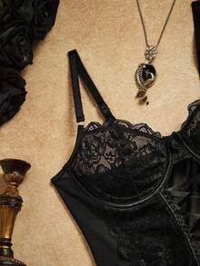 4 件装对比色蕾丝前系带钢圈紧身胸衣内衣套装，坏蛋造型 - 黑色 - 查看 3
