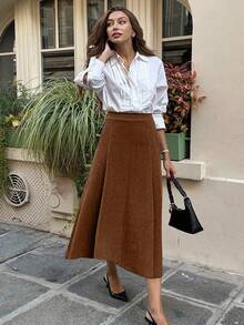 SHEIN Clasi Chân váy midi chữ A đa năng dành cho nữ cỡ lớn, thiết kế thanh lịch, chất liệu vải nhung kẻ, eo chun, khóa kéo bên hông, xẻ tà, thích hợp cho tiệc tùng, ngày Valentine, hẹn hò lãng mạn, lễ hội âm nhạc. - màu nâu - Xem 5