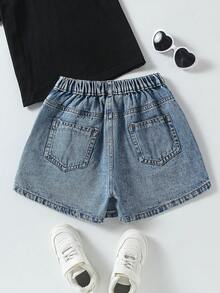 Shorts vaqueros de estilo Y2K para niñas, nueva llegada de primavera/verano, diseño de cintura oblicua, shorts vaqueros sueltos y casuales con decoración de botón delantero, shorts vaqueros versátiles y de moda, nuevo para el verano - Azul lavado medio - Ver 2