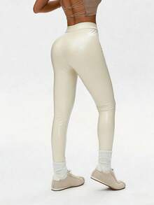 SHEIN 1 pieza Leggings de mujer de piel sintética, pantalones ajustados elásticos, tela de malla delgada, diseño de costura a la moda, adecuado para uso casual y deportivo - Blanco - Ver 2