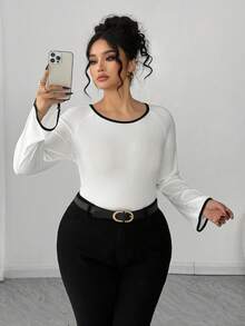 SHEIN PETITE CURVE Kaos Lengan Panjang Ukuran Besar Kasual dengan Dekorasi Pita Warna Kontras - Hitam dan Putih - View 5