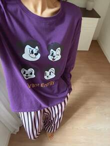 DAZY Bộ đồ ngủ nữ gồm áo thun rộng in hình hoạt hình và quần pajama kẻ sọc. - Màu tím - Xem 4