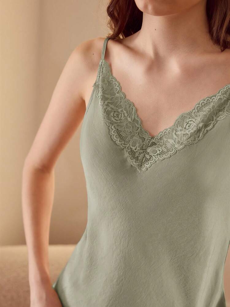 CONTRAST LACE CAMI TOP AND PANTS PAJAMA SET