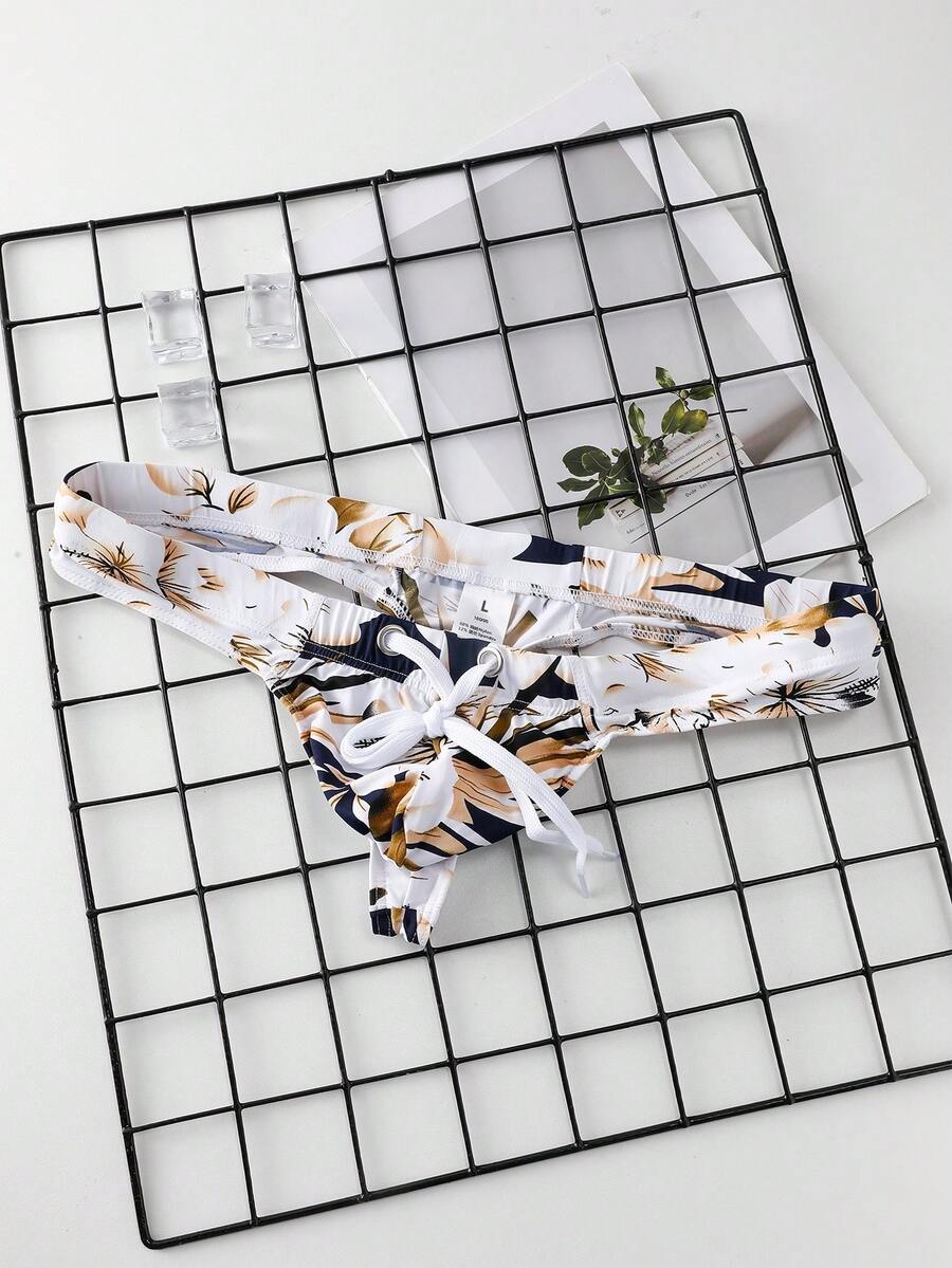 Manfinity KASUA Men's Floral Print Swim Briefs