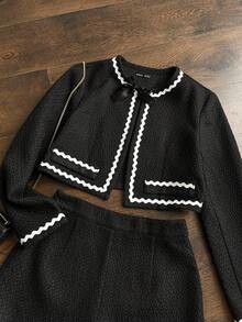 Franclia Bộ đồ hai mảnh vải tweed mới về năm 2025: Áo khoác ngắn thắt nơ và quần short với dây ruy băng lượn sóng - Trang phục tối giản thường ngày cho nữ đi làm. - màu đen - Xem 4