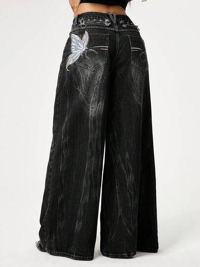 ROMWE Grunge Punk Quần jeans ống rộng dáng suông phong cách Y2K Punk thêu hình bướm bạc màu, giặt mài cổ điển.