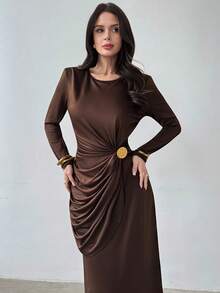 Firerie Women's Solid Brown Overlapping V-Neck Batwing Sleeve Pleated Elegant Dress - بني مخاوي - مشاهدة 8