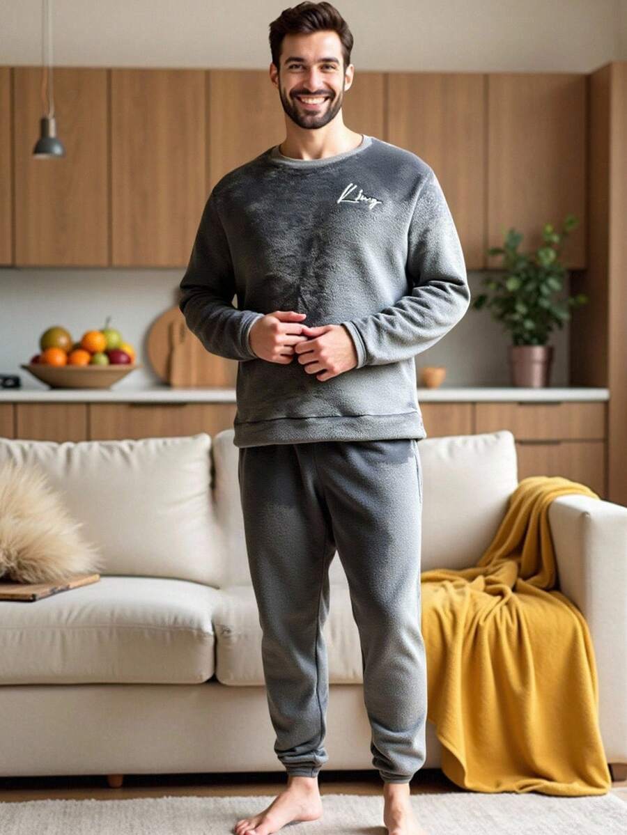 Manfinity VCAY Men's Autumn/Winter Letter Embroidered Fleece Sweatshirt And Pants Pajama Set Men And Women Matching Sets Matching Pajama Set Couple Family Matching Outfits - Grey - View 1