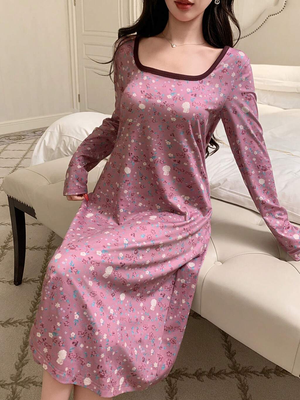Ditsy Floral Contrast Trim Long U-Neck Women Nightgown
