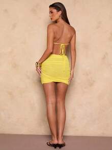 SHEIN BAE Đầm ngắn cổ yếm hở lưng xếp ly màu trơn gợi cảm dành cho nữ, thích hợp cho kỳ nghỉ. - Màu vàng - Xem 2