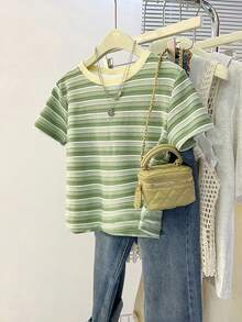 Resyla Camiseta de cuello redondo de manga corta regular para mujer con estampado digital a rayas, un regalo para amigos - Multicolor - Ver 4