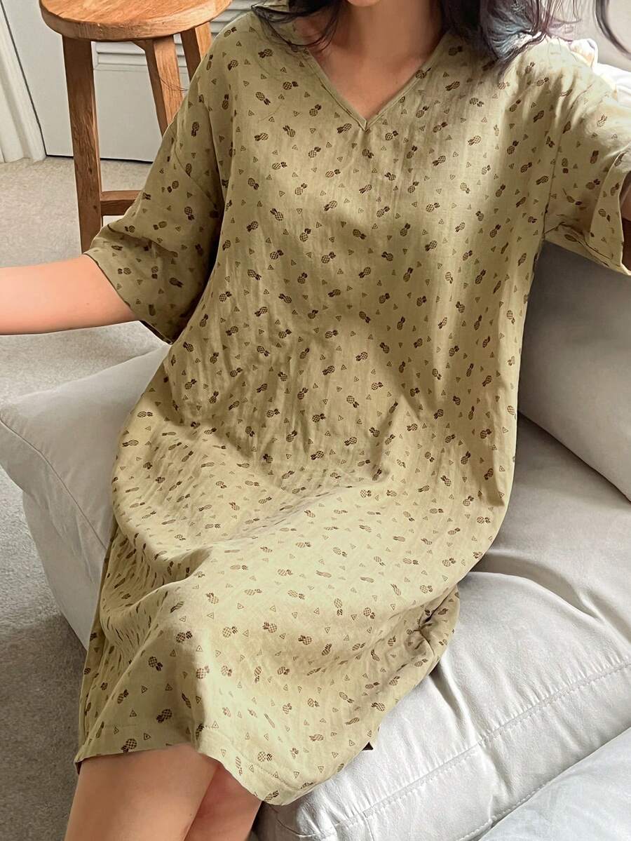 DAZY Pineapple & Geometric Floral Pattern V-Neck Loose Women Nightgown - Green - View 1