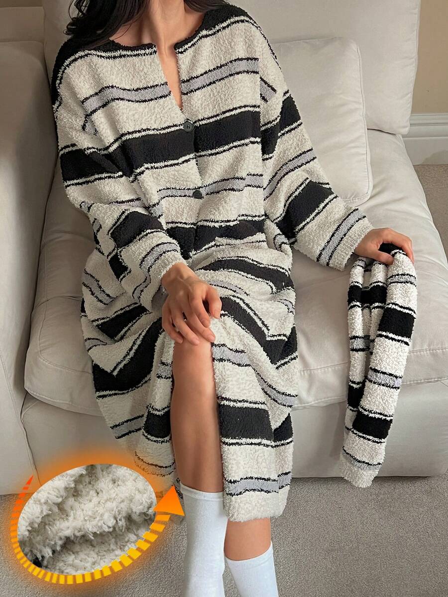 DAZY 2pcs Women Striped Knit Loose Long Sleeve Robe & Scarf Sleepwear Set, Winter Pajamas - Black and White - View 1