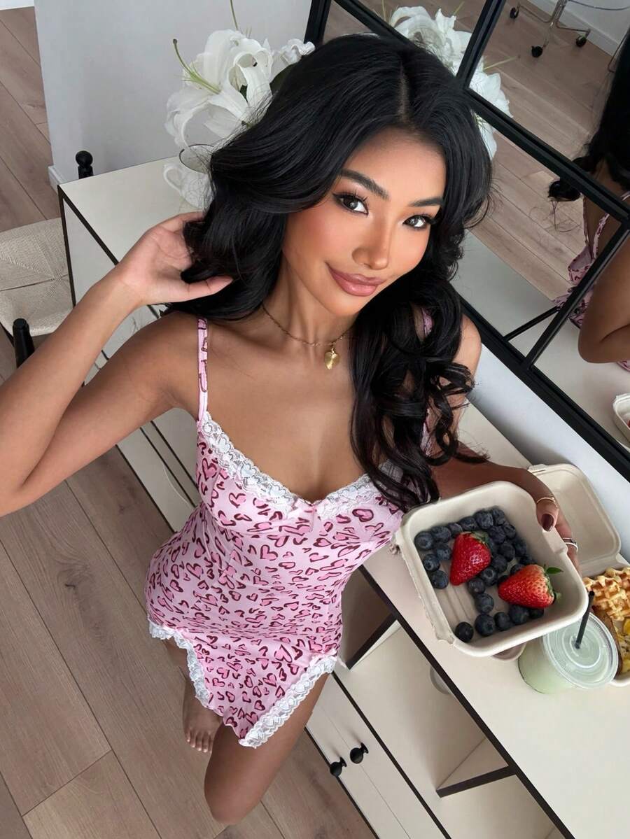 ZzzCrew 性感豹纹蕾丝边蝴蝶结装饰吊带裙，侧开衩设计，女士款 - 粉色 - 查看 1