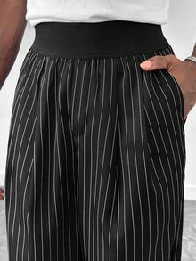 HUEFORM Pantalones rectos de corte relajado de unicolor con cintura elástica para hombre, pantalones anchos de pierna suelta de unicolor con costura frontal, pantalones anchos versátiles en negro oversize, regalos para novio, ropa urbana para hombre, pantalones anchos a rayas para uso casual, pantalones de rayas para hombre, pantalones plisados para hombre, pantalones anchos de rayas para hombre, pantalones anchos plisados para hombre - Negro - Ver 7
