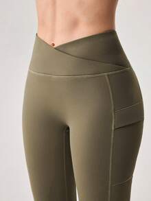 OutZeal 女士保暖磨毛衬里交叉腰后口袋喇叭户外打底裤冬季日常休闲 - 軍綠色 - 查看 11