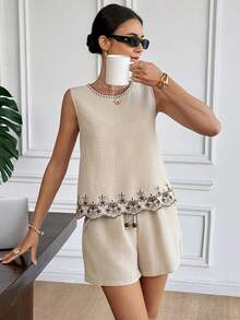 Muvela 2pcs Women Beige Summer Boho Holiday Vacation Holiday Floral Embroidery Round Neck Tank Top & Elastic Drawstring High-Waisted Shorts Two-Piece Set - Apricot - View 5