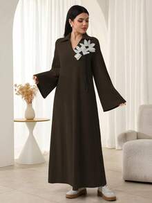 Al Najma 女士灰色印花翻领长袖优雅阿拉伯连衣裙 - 棕色 - 查看 4