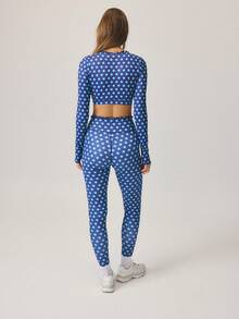 Aralina Áo croptop tay dài co giãn, cạp cao, dáng ôm, họa tiết chấm bi, bộ đồ hè phối hợp cho nữ, set hai mảnh. - Màu xanh hải quân - Xem 2