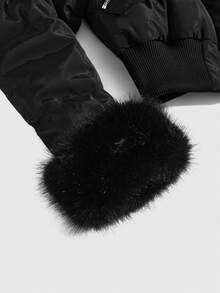 ROMWE Y2K 水钻和人造毛皮装饰短款羽绒服（女款） - 黑色 - 查看 4