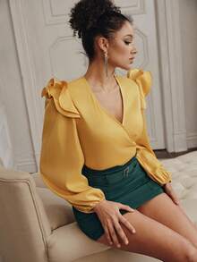 Anewsta Tenue professionnelle pour femme, design bicolore avec Top en satin à bordure volantée et mini-jupe style vintage. Élégante, et polyvalente pour le travail, les déplacements et les événements sociaux - Multicolore - Voir 6