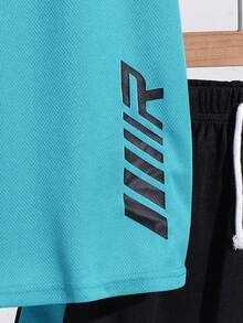 SHEIN 2pcs Tween Boy Splice Sports Textured Vertical Stripe Pattern Short Sleeve T-Shirt And Shorts Set - Multicolor - View 2
