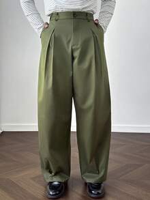 HUEFORM Pantalones rectos de color verde militar sólido minimalistas para uso casual y diario de los hombres - Verde militar - Ver 3