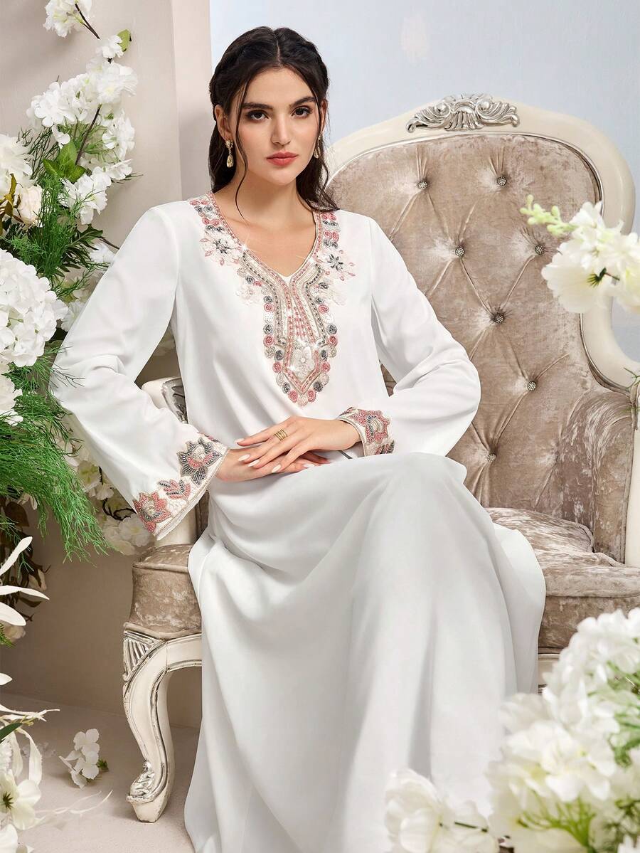 Al Najma Women's Elegant Arabic Style V-Neck Long Sleeve Dress With Applique Decor - White - View 1