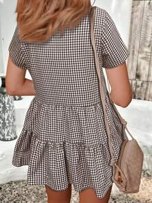 EMERY ROSE Plus Size Plaid Print Notched Neck Ruffle Hem Short Sleeve Dress - Black and White - View 2