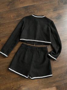 Franclia Bộ đồ hai mảnh vải tweed mới về năm 2025: Áo khoác ngắn thắt nơ và quần short với dây ruy băng lượn sóng - Trang phục tối giản thường ngày cho nữ đi làm. - màu đen - Xem 2