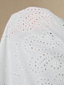 SHEIN VCAY 大码复古浪漫波西米亚佩斯利花卉镂空刺绣拼接迷你连衣裙（女款） - 白色 - 查看 9