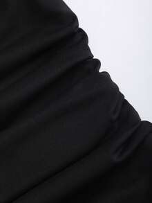 Sweetra Chic Off-Shoulder Hollow-Out Bodysuit, Sexy Minimalist Style, Suitable For Casual, Vacation, Date, Versatile, Black