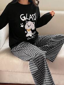 DAZY Conjunto de pijama feminino com camiseta folgada estampada com letras e cachorrinho e calça xadrez. - Preto - Ver 4