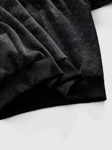 ROMWE MEN Street Life 男士哥特印花长袖休闲口袋连帽卫衣 - 彩色 - 查看 5