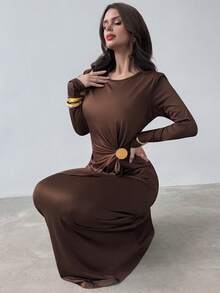 Firerie Women's Solid Brown Overlapping V-Neck Batwing Sleeve Pleated Elegant Dress - بني مخاوي - مشاهدة 9
