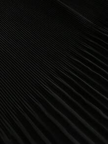 GlowEve CURVE 加大码黑色3D立体花卉褶皱长袖连衣裙 - 黑色 - 查看 3