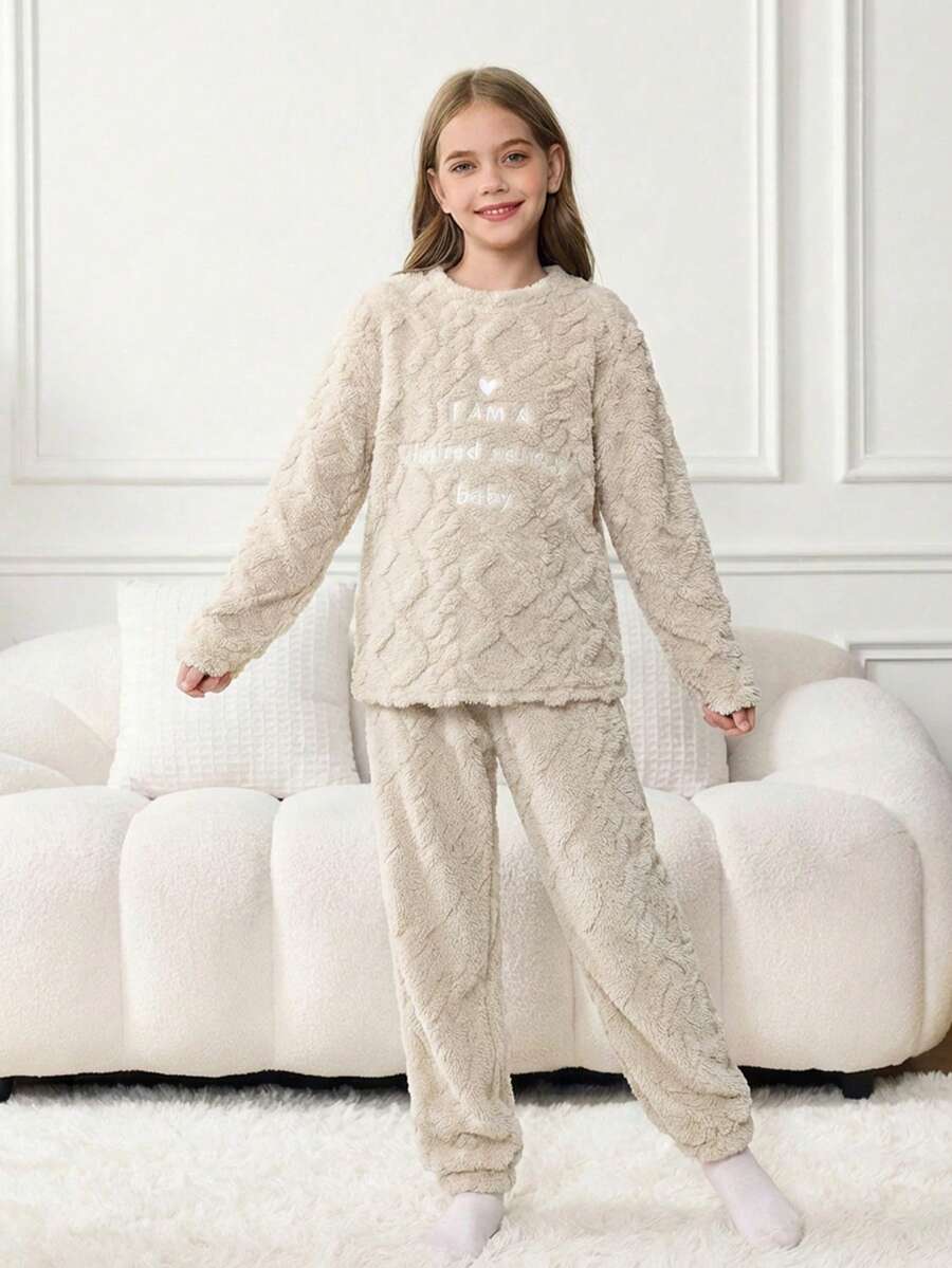 SHEIN 少女标语刺绣羊毛混纺长袖上衣和裤子睡衣套装 - 米色 - 查看 1