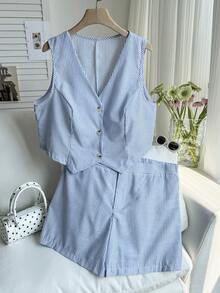 SHEIN EZwear 大码夏季休闲条纹背心短裤套装，适合毕业季、返校季、秋冬季教师穿着。