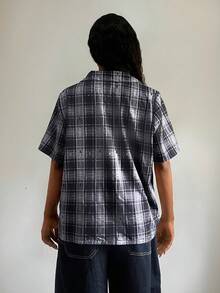 StreetHx Women's Fashionable Multi-Color Plaid Print Short Sleeve Shirt - Black - View 3