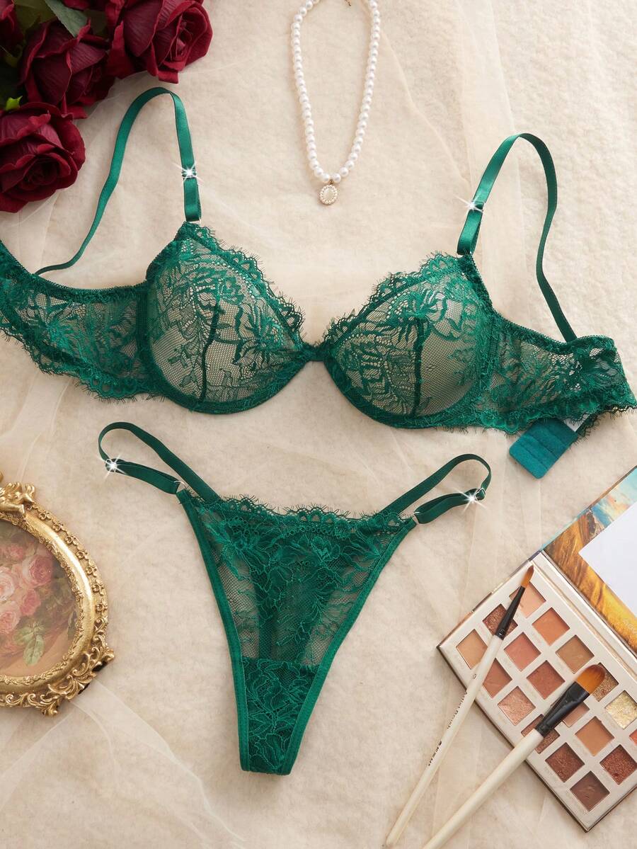 Floral Lace Underwire Sexy Bra & Panty Lingerie Set - Dark Green - View 1