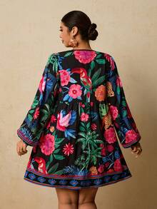 Travachic 大码女式热带花卉印花连衣裙，圆领系带蝴蝶结长袖短款连衣裙 - 彩色 - 查看 2